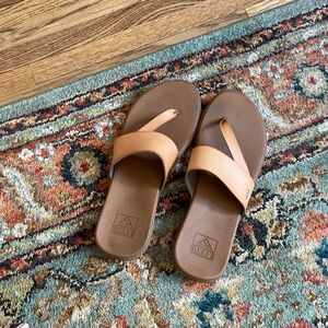 Reef Sandals Size 9